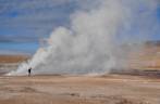 Um dos grandes Geisers del Tatio, na região do Atacama, no norte do Chile
